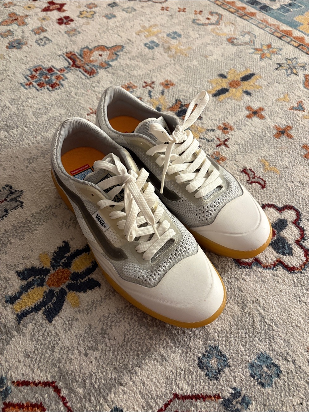 Vans AVE Pro Low-Top Skate Shoes with Gum Sole